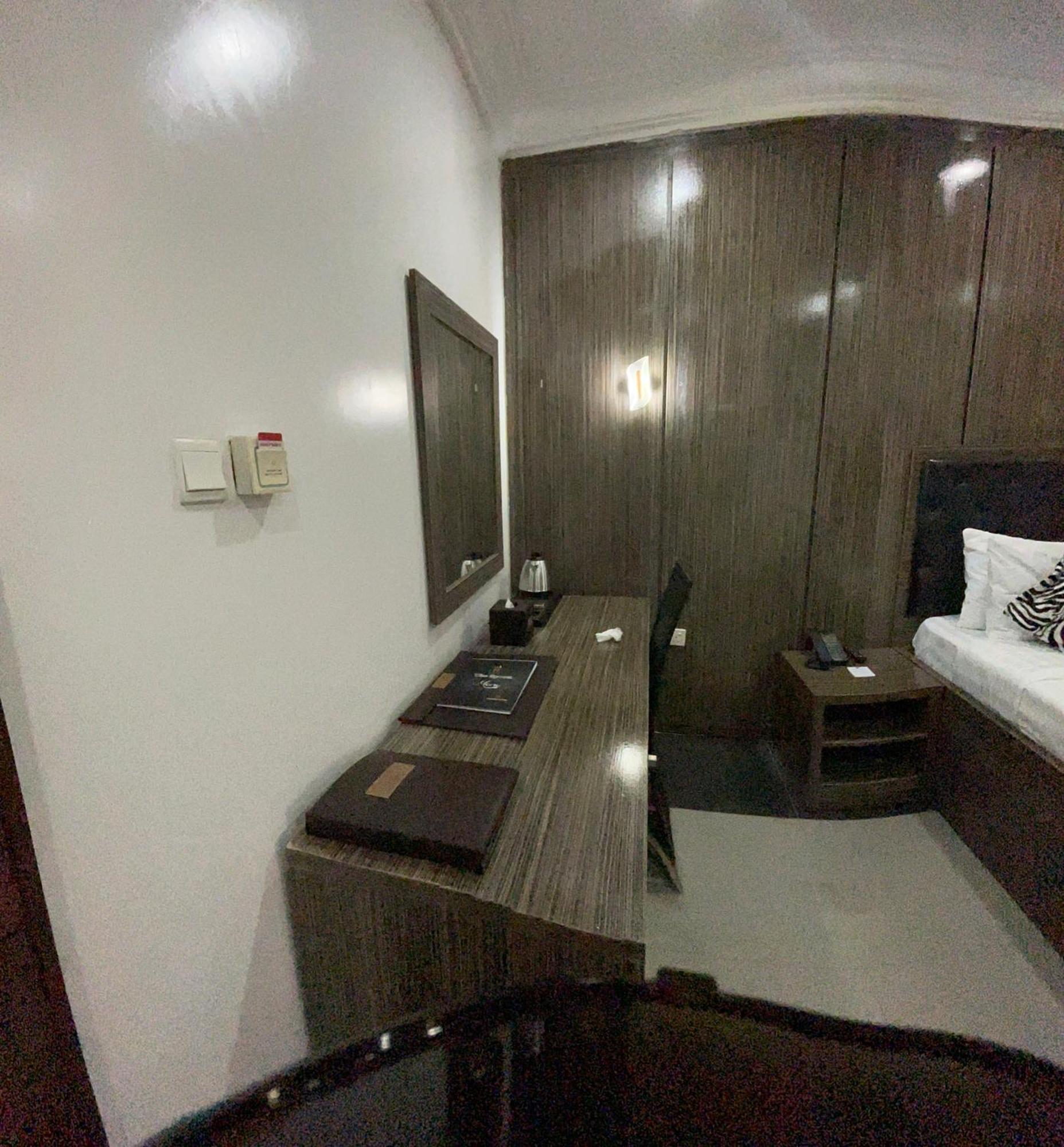 Aa Hotel And Suites Abuja Extérieur photo